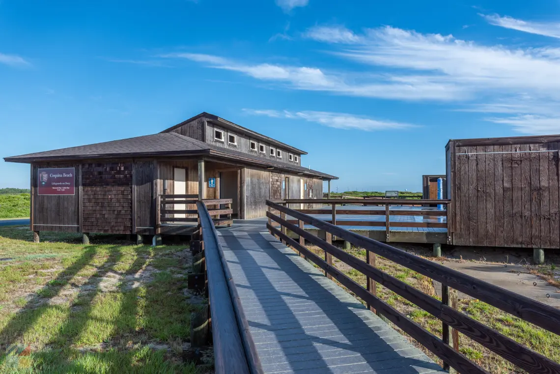Coquina Beach facilities