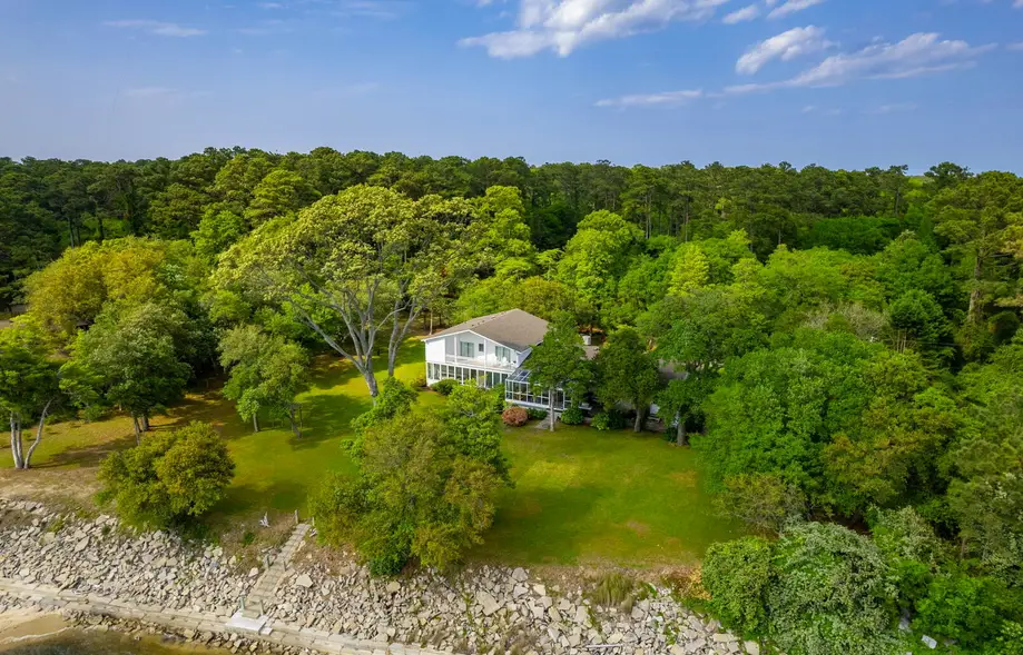 K5303 Westside Inn on Roanoke Island