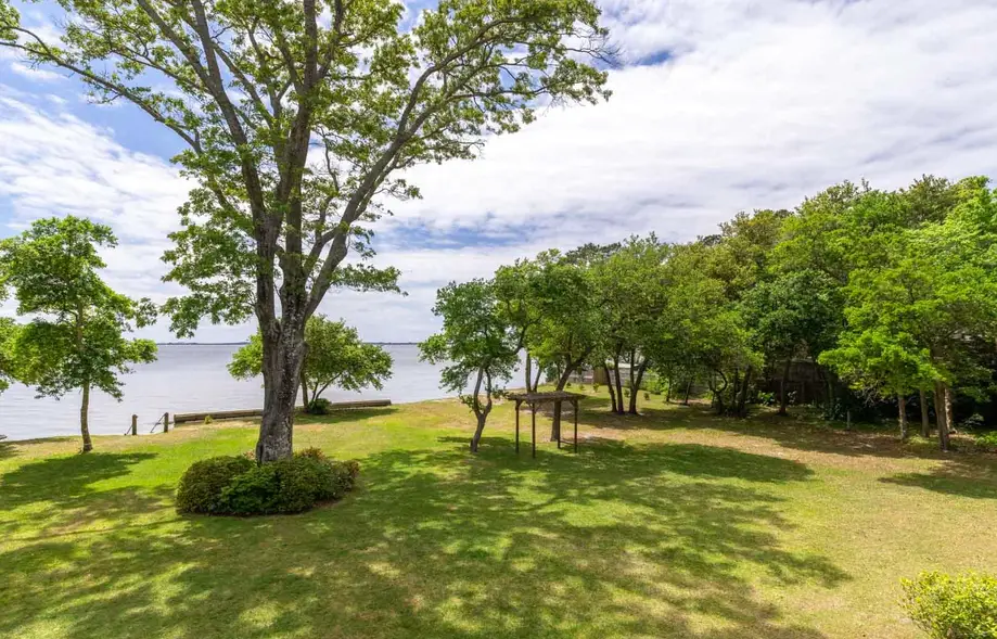 K5303 Westside Inn on Roanoke Island