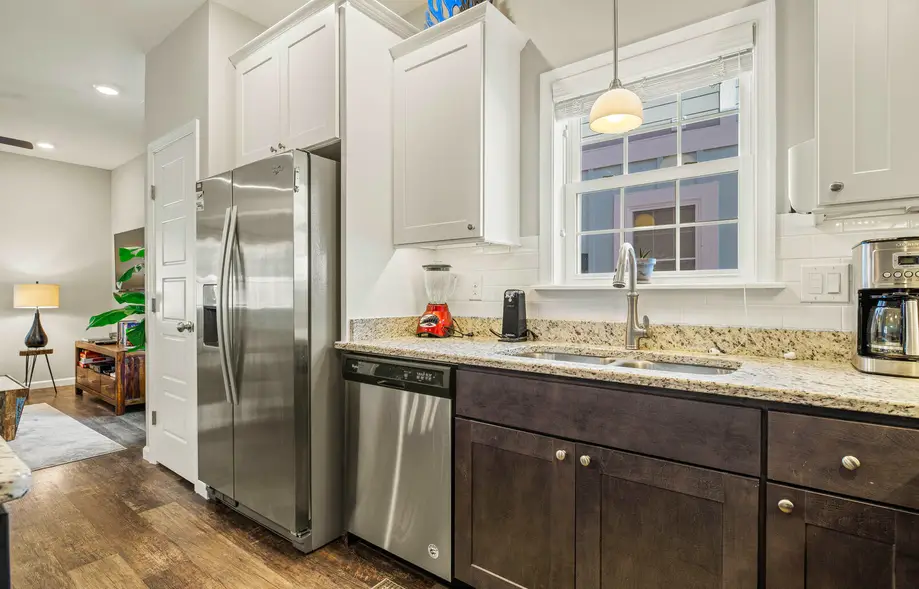 K0425 Tangerine Dream at Devonshire Place