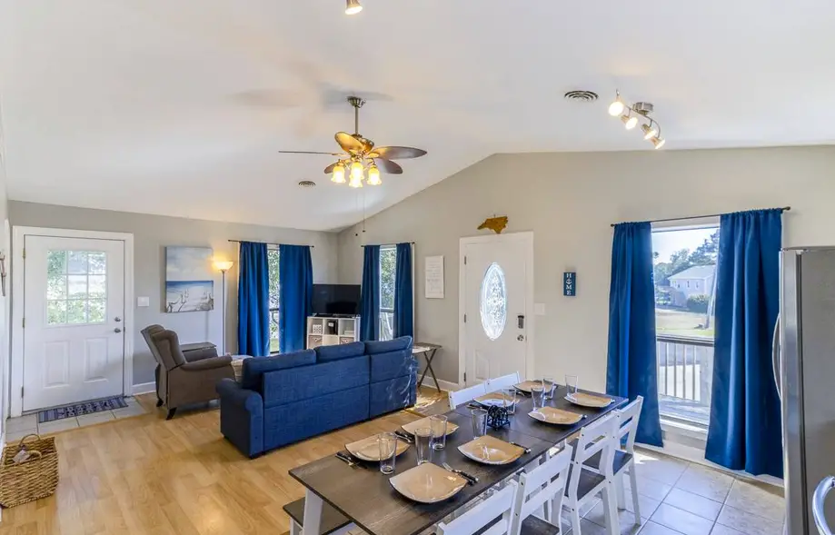 rental image 4