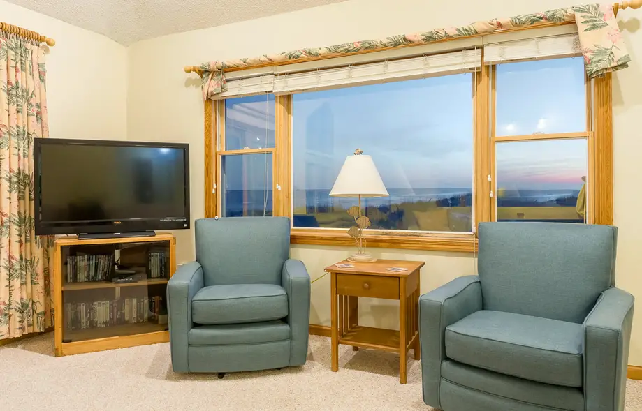 K6511 Hidden Gem 4 Bedroom Home in Hatteras