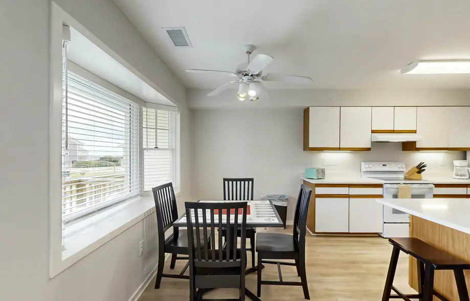 rental image 4