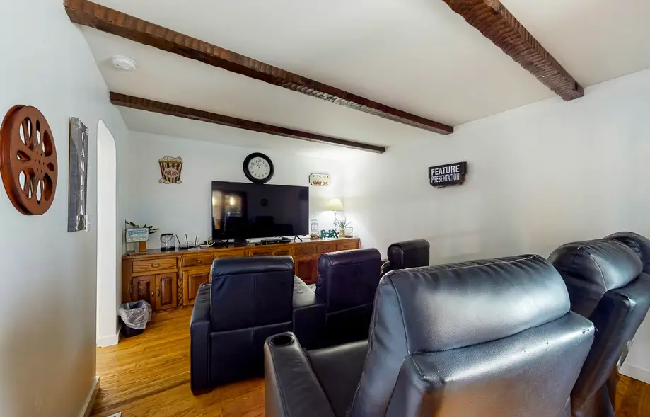 rental image 6