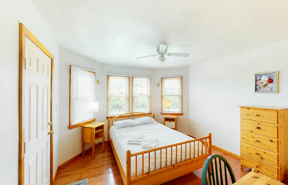 rental image 4