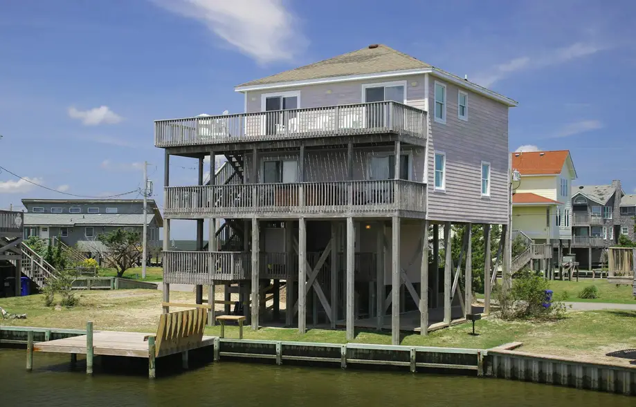 Sail Inn #144HC