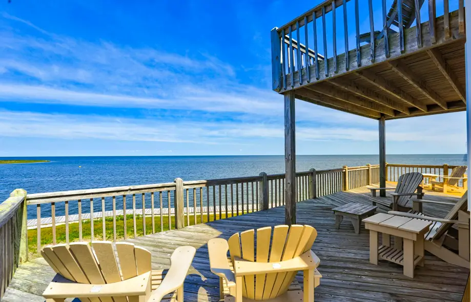 Breezy Point 39