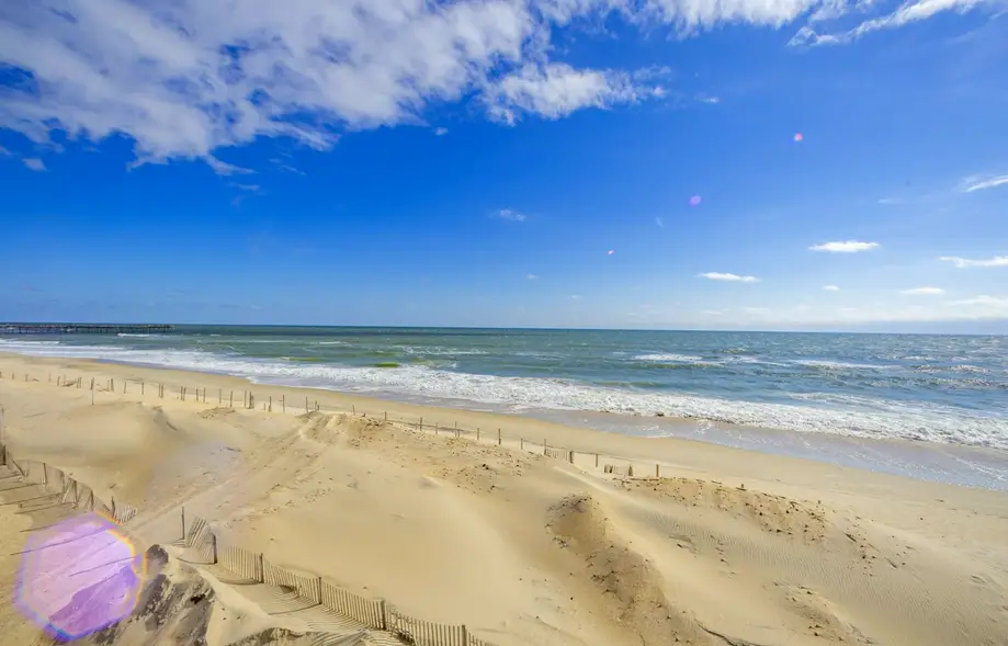 Coastal Charm 220