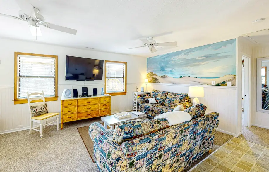 Bird Haus Cottage 82
