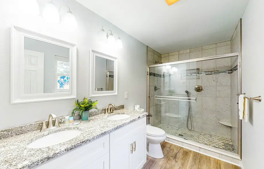 rental image 4