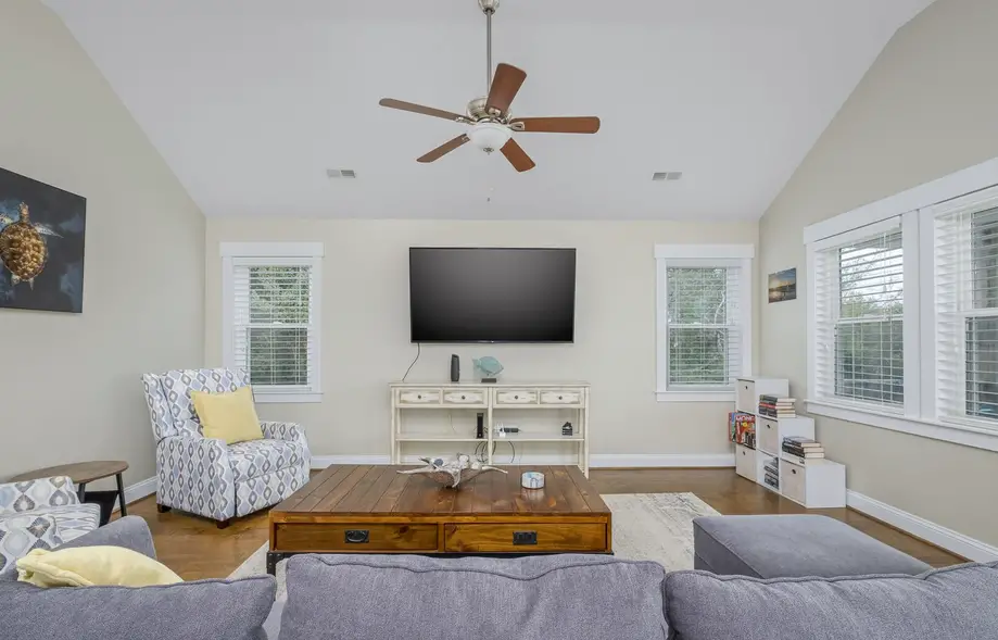 rental image 8