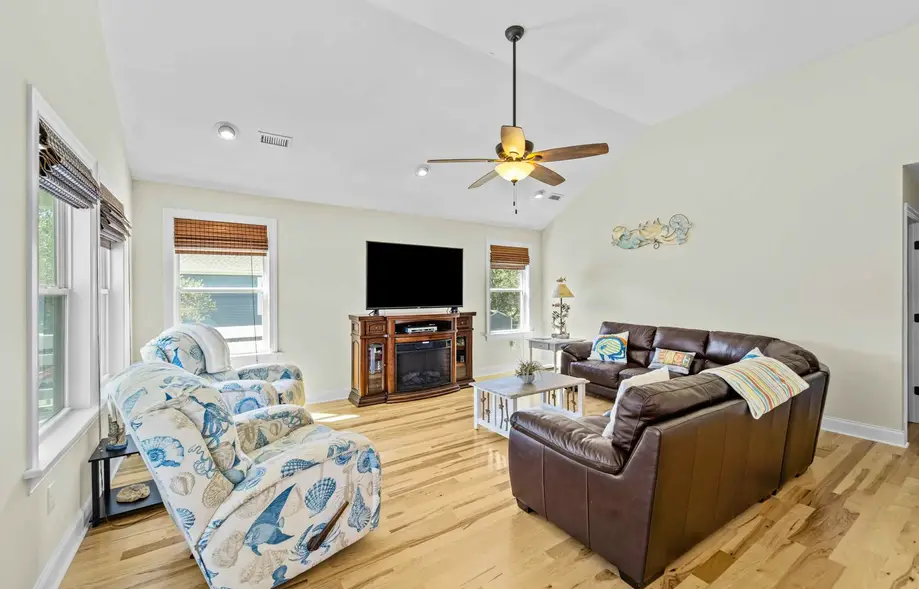 rental image 5