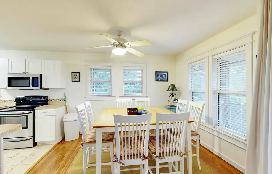 rental image 3
