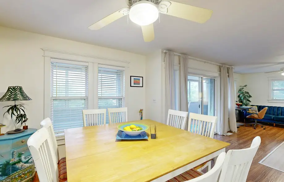 rental image 7