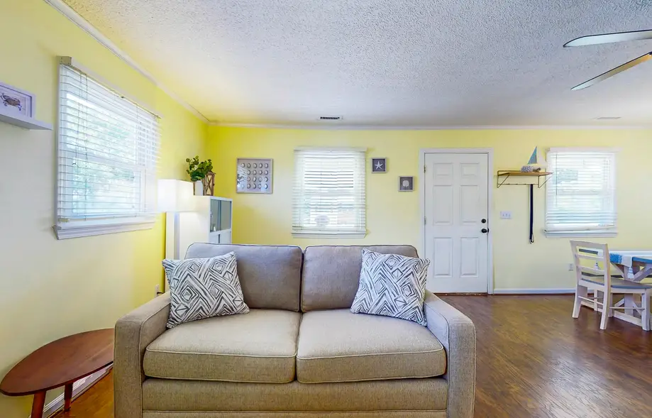 rental image 4