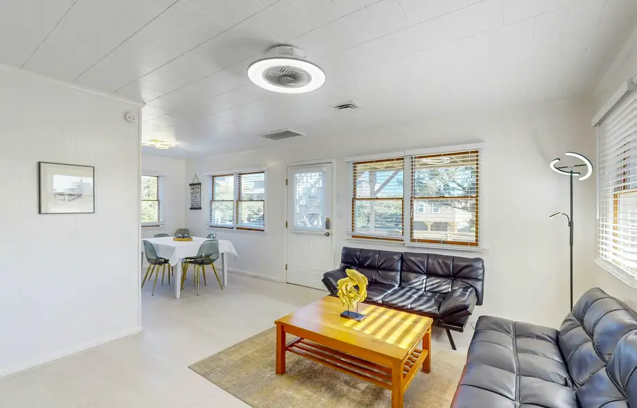 rental image 4