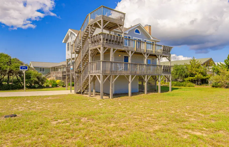 019 | Krazy Patty's Beach House