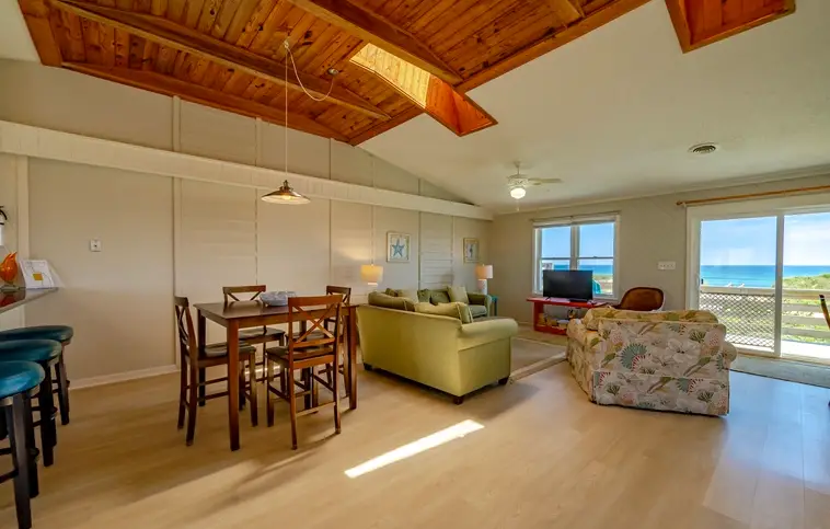 367-B | The Islands – Leeward