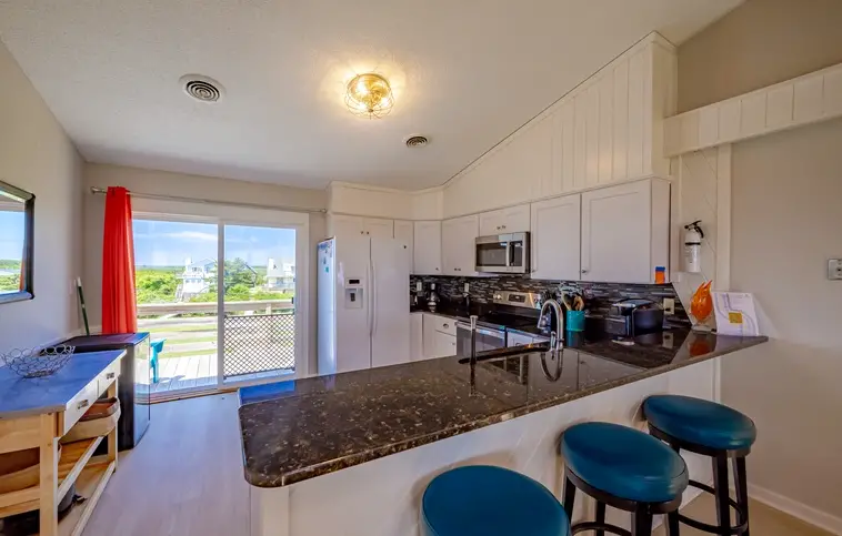 367-B | The Islands – Leeward