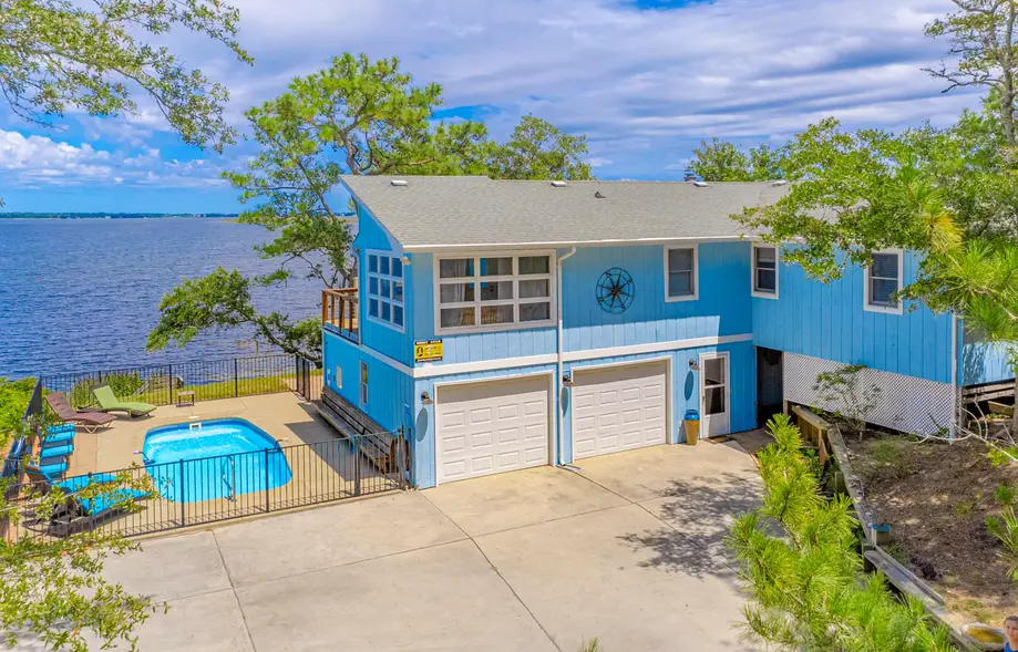 414 | Osprey Point
