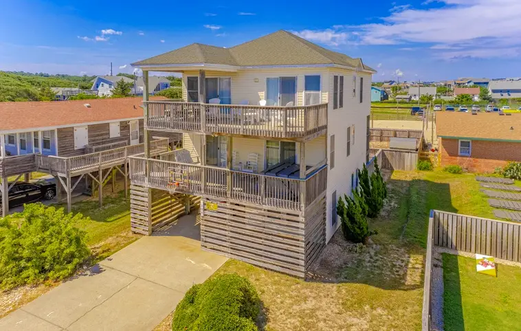 439 | Sonnie Beaches