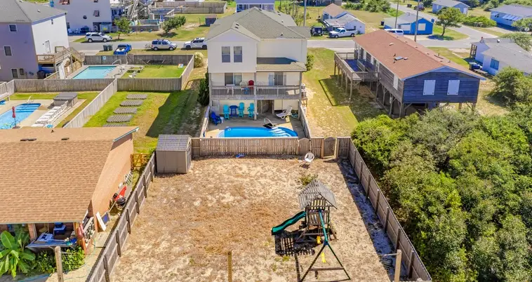 439 | Sonnie Beaches