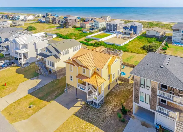 813 | Arlene's Sea Glass