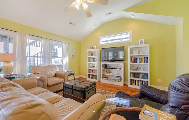 813 | Arlene's Sea Glass