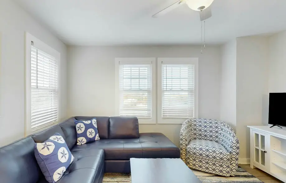 rental image 5