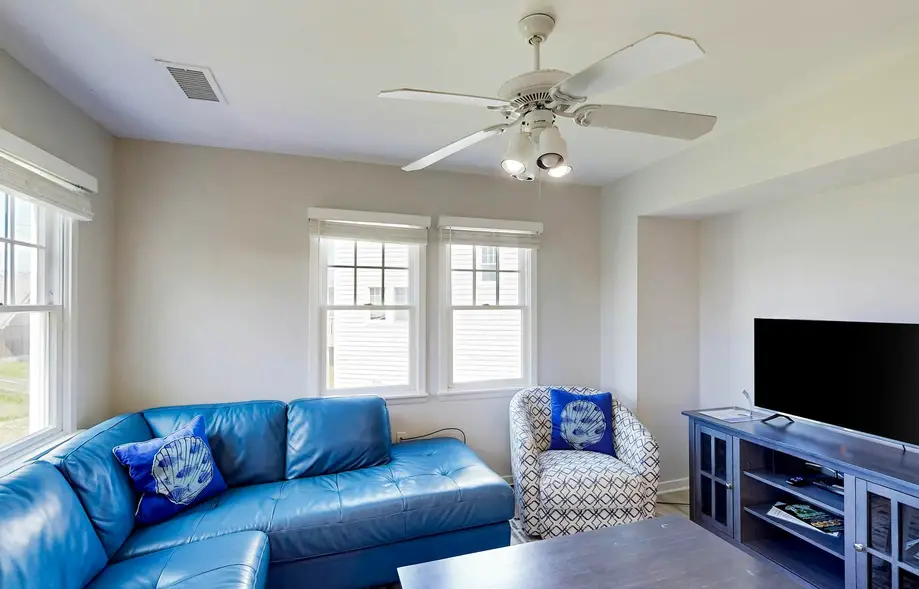 rental image 4