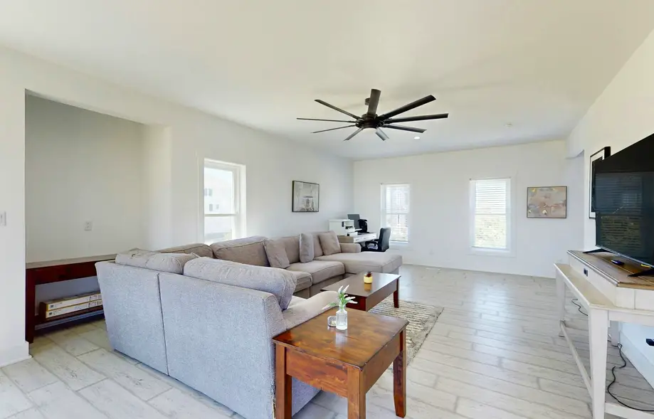 rental image 3
