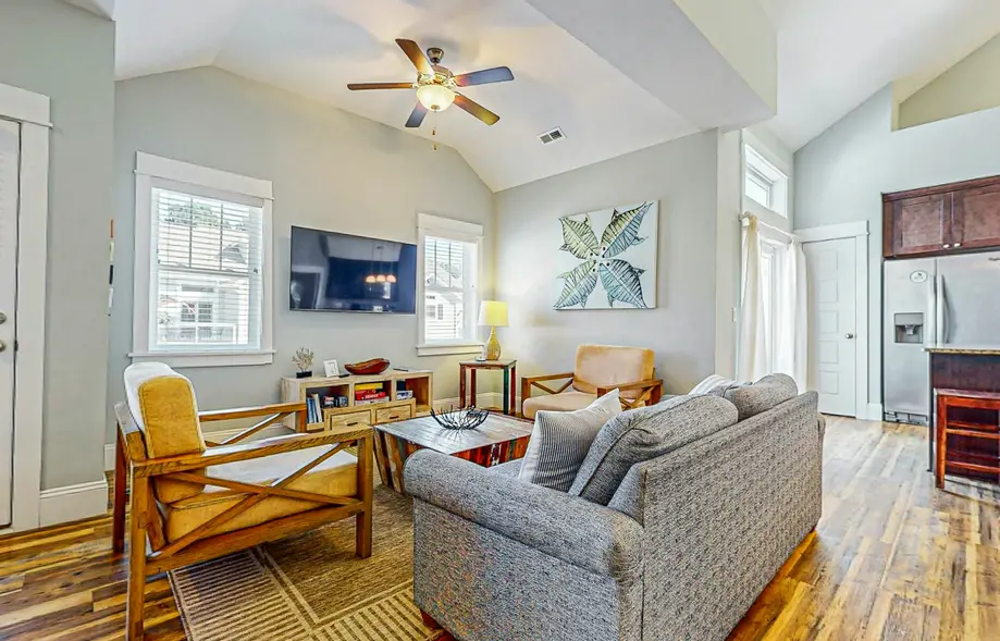 rental image 4