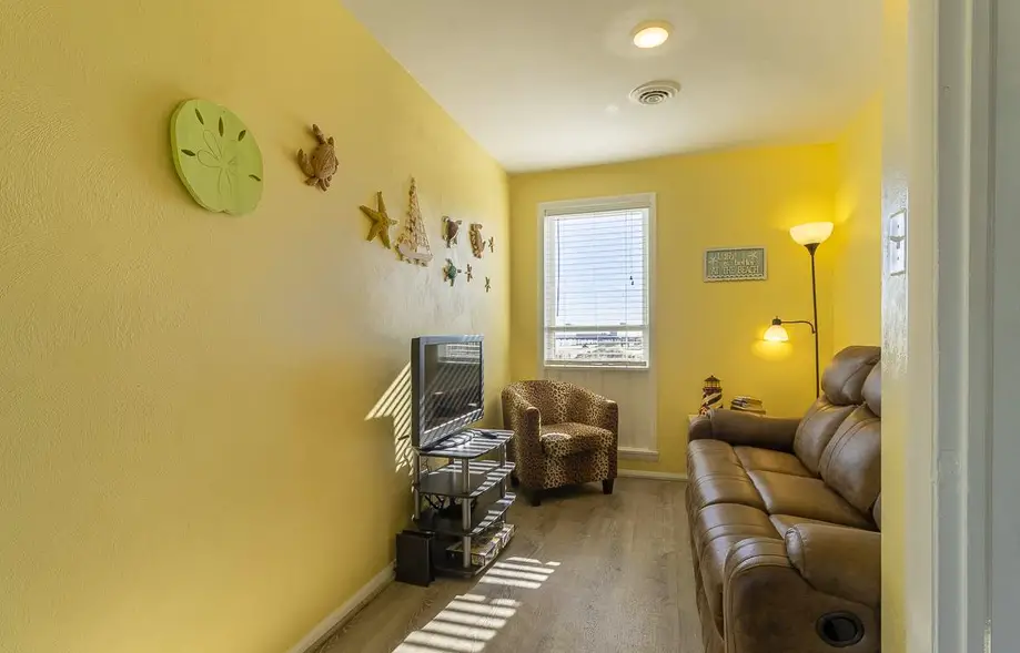 rental image 7
