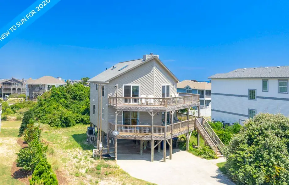 Robin's Roost CD-126