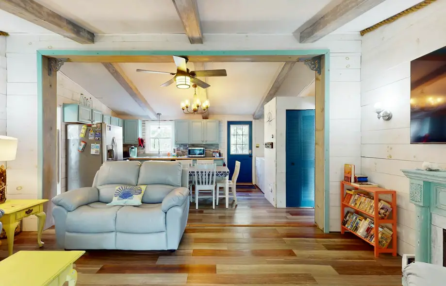 Don't Worry Beach Happy