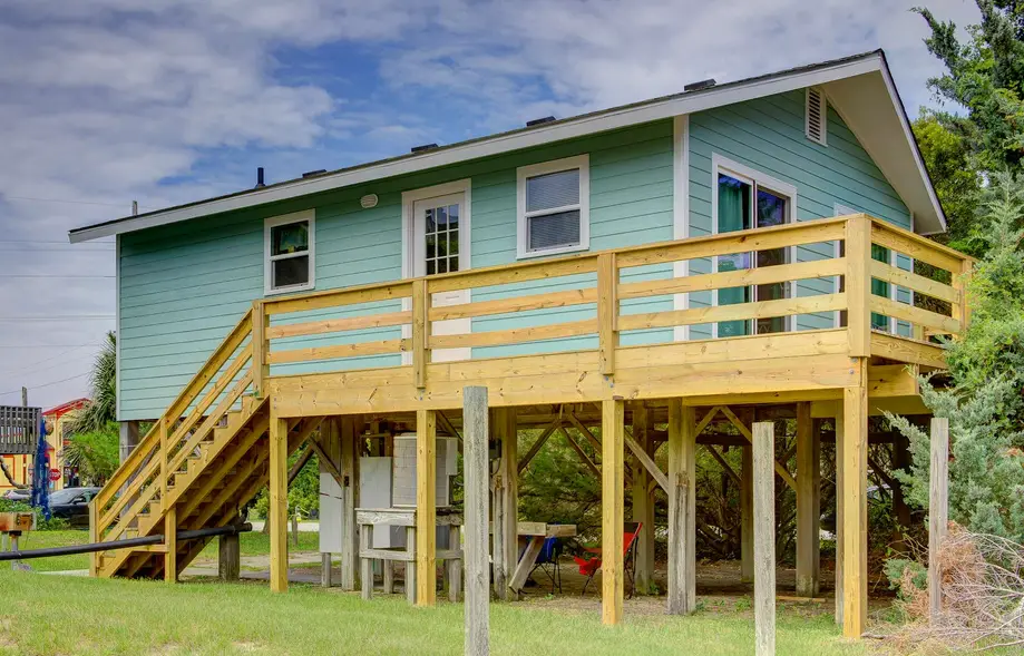 AV404 Maiden Voyage 404