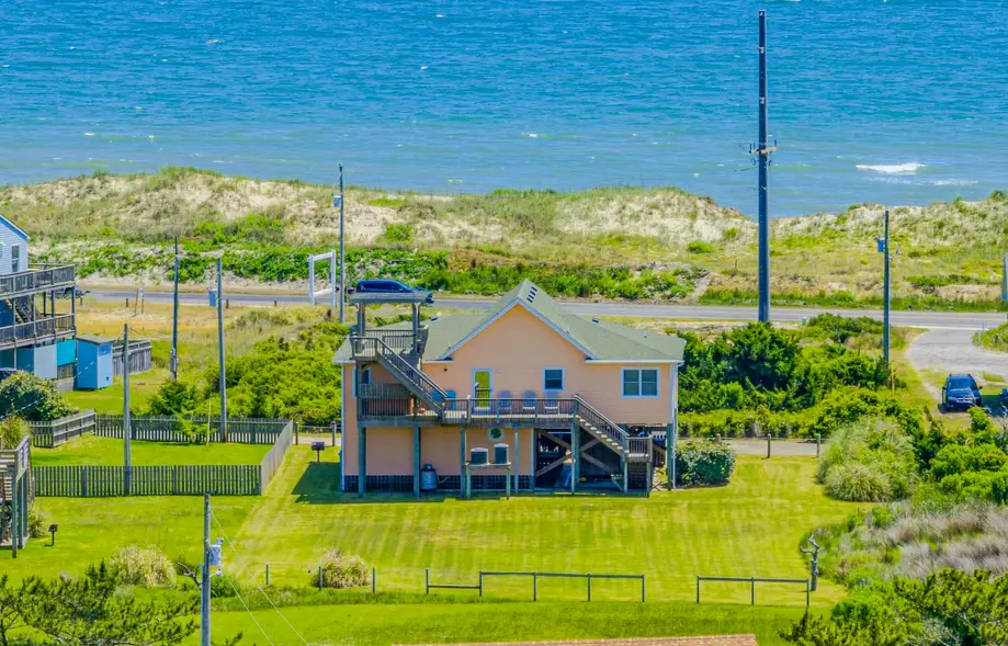 HAAST13 Vincent VanGo to the Beach #13-H