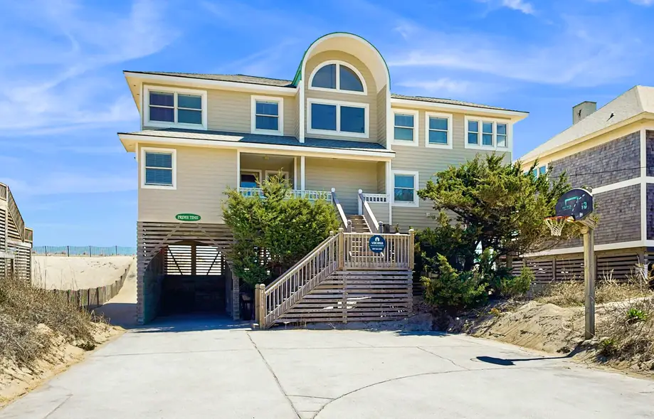 AV222 Prime Time 222