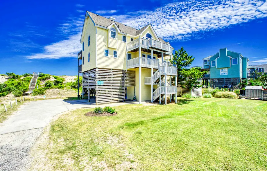 AV126 Doc Holiday 126