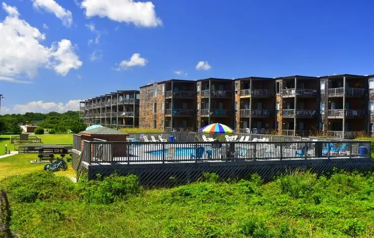 K9069 East of the Sun at Colony by the S...